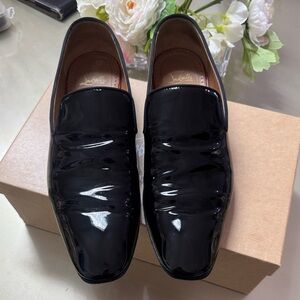 Christian Louboutin
Dandelion leather loafers